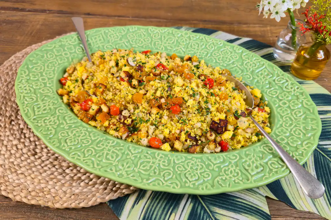 Farofa de cuscuz natalina 