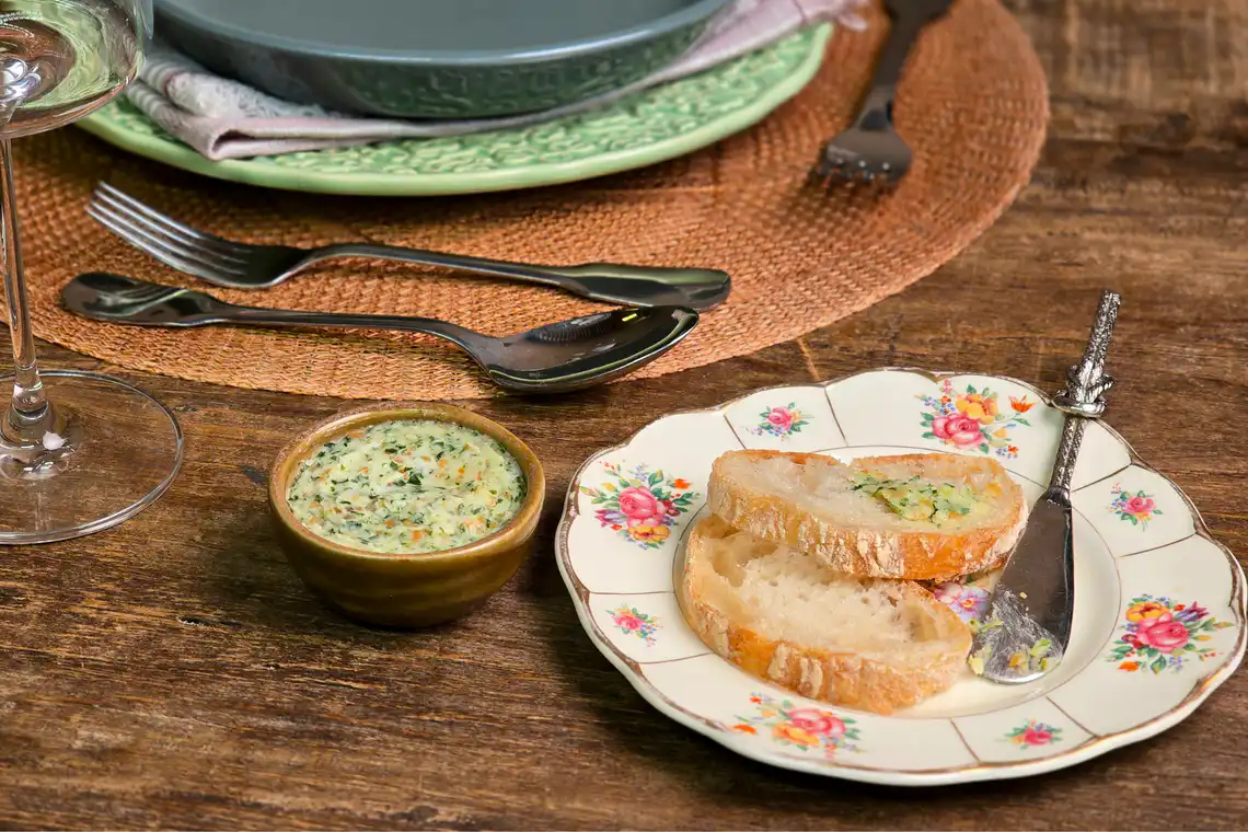 manteiga com mesa montada
