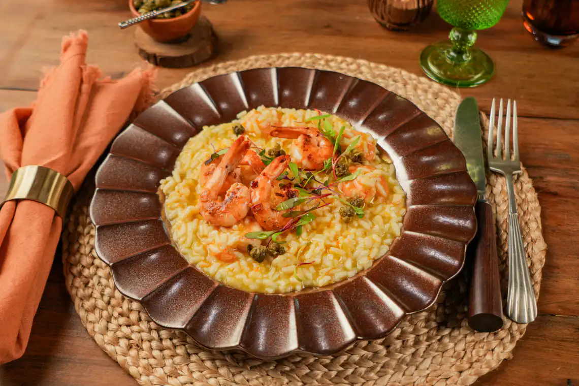 Risoto de camarão na panela de pressão elétrica