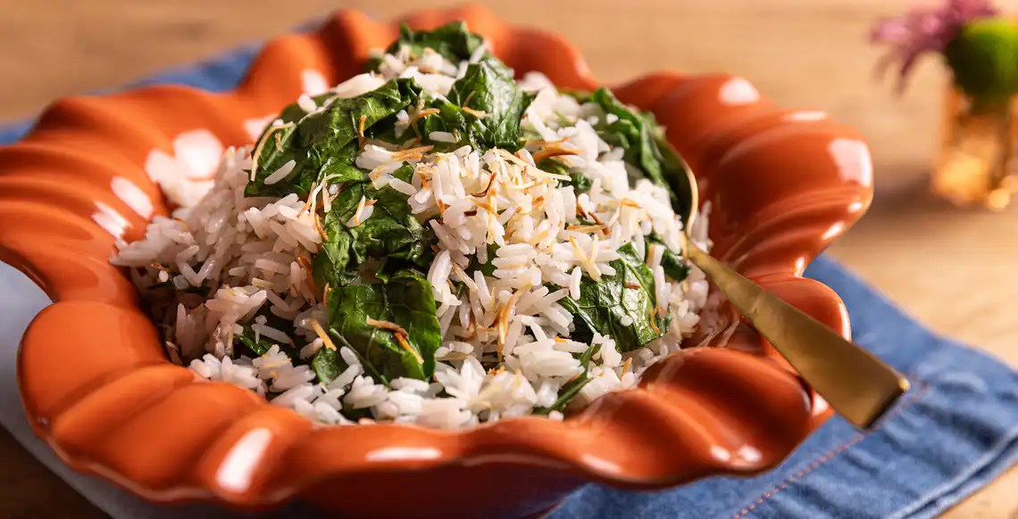 O coco seco dá sabor e textura pra várias receitas