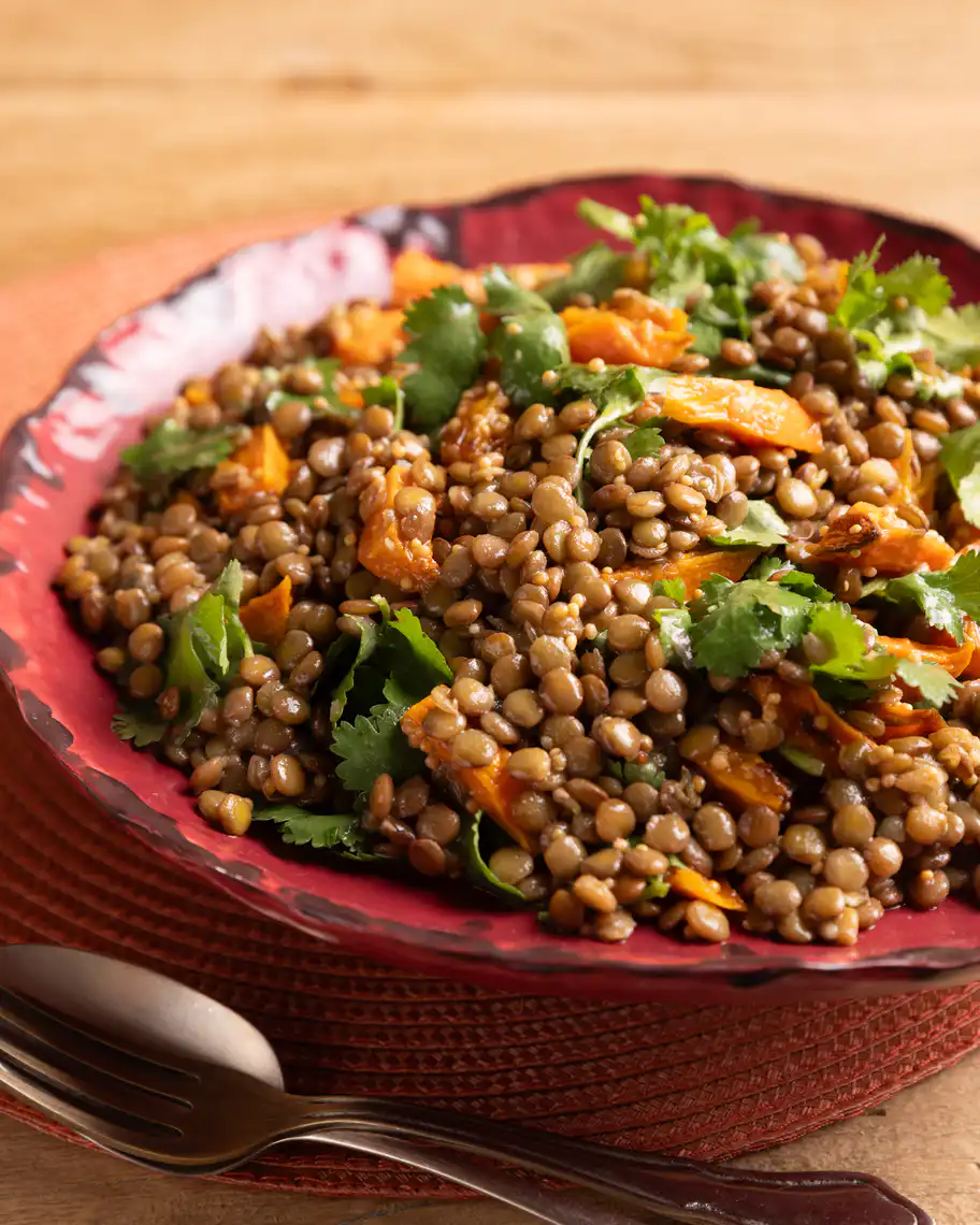 RECEITA: SALADA DE LENTILHA COM CENOURA ASSADA
