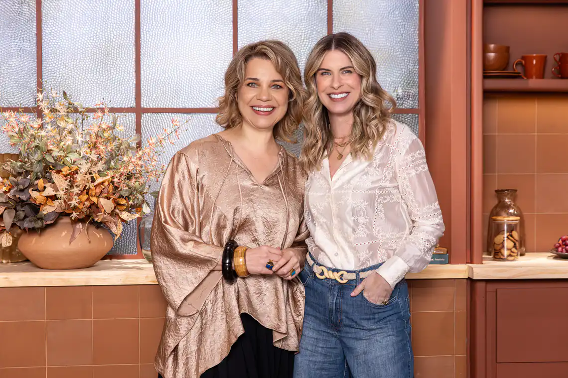 Rita Lobo e a atriz Isabel Teixeira falam sobre as incertezas impostas pela vida