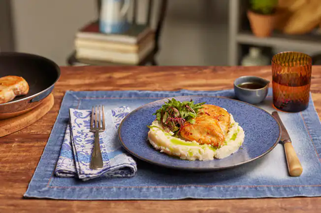 RECEITA: FILÉ DE FRANGO GRELHADO COM PÁPRICA E ERVA-DOCE