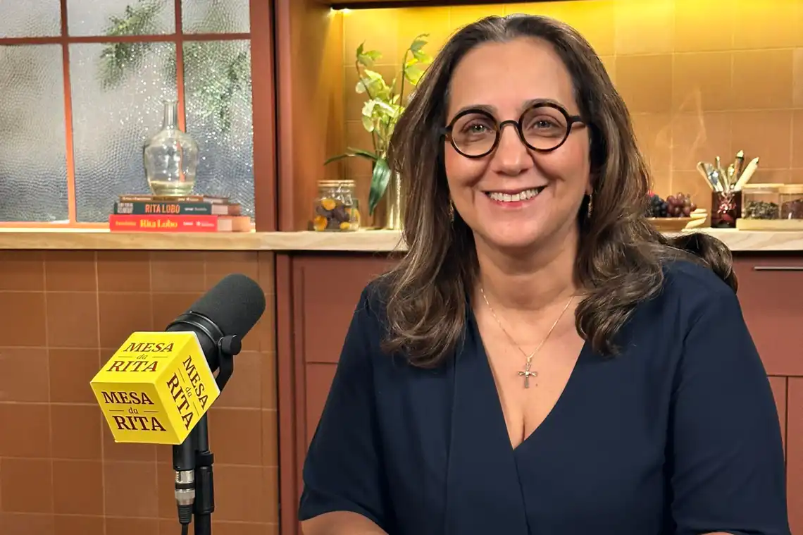 com Maisa Kairalla