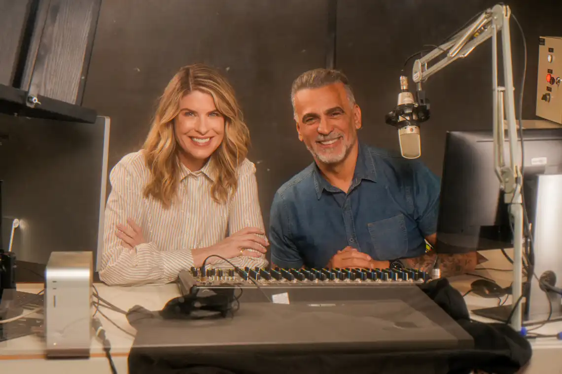 E se eu fizesse... Locução?